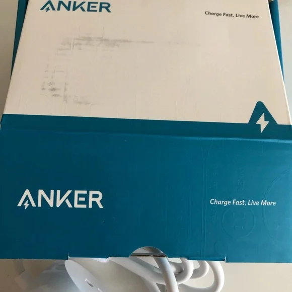 Power strips - Picture 2 of 6